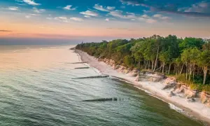 Ile za nocleg nad morzem? Sprawdź ceny i najlepsze oferty