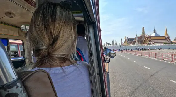 Czy w Bangkoku jest bezpiecznie? Oto, co musisz wiedzieć przed podróżą
